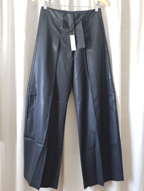 Rozae Nichols Pants - Rozae Nichols Black Wide-Leg Pants with Belted Detail | Size 4